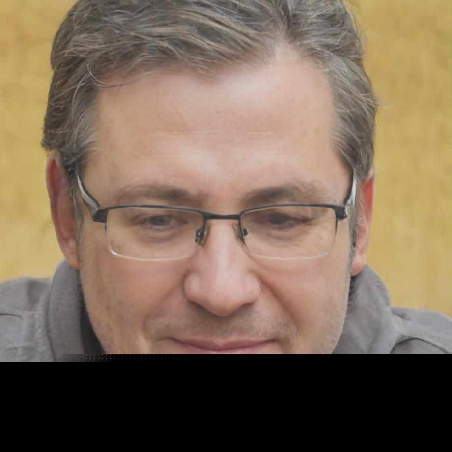 Carlos Mendoza - Especialista en Finanzas para PYMES